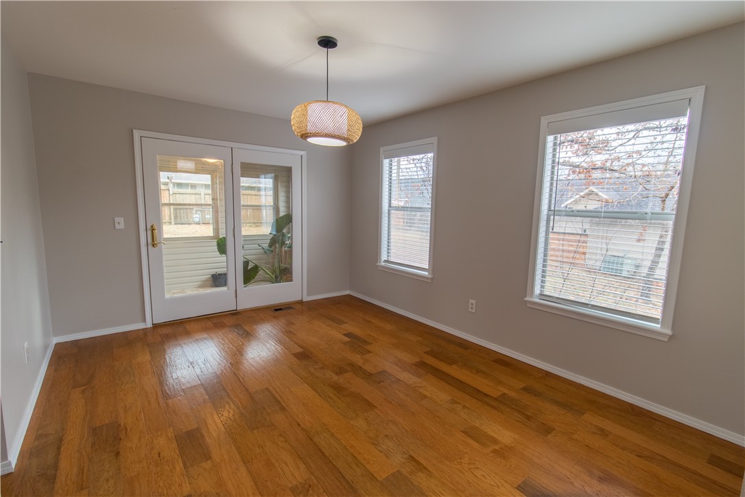 DUTCHMANS 3RD ADD-RURBAN - Residential Lease