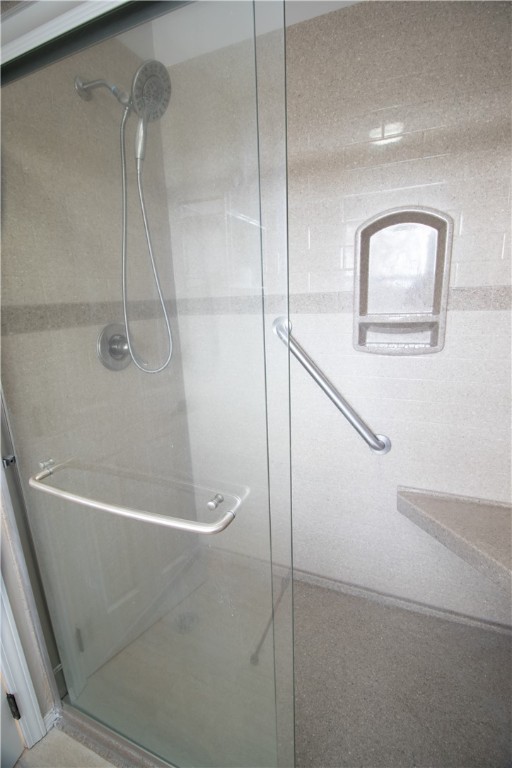 DUTCHMANS 3RD ADD-RURBAN - Residential Lease