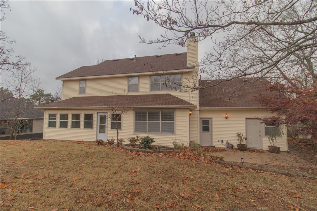 DUTCHMANS 3RD ADD-RURBAN - Residential Lease