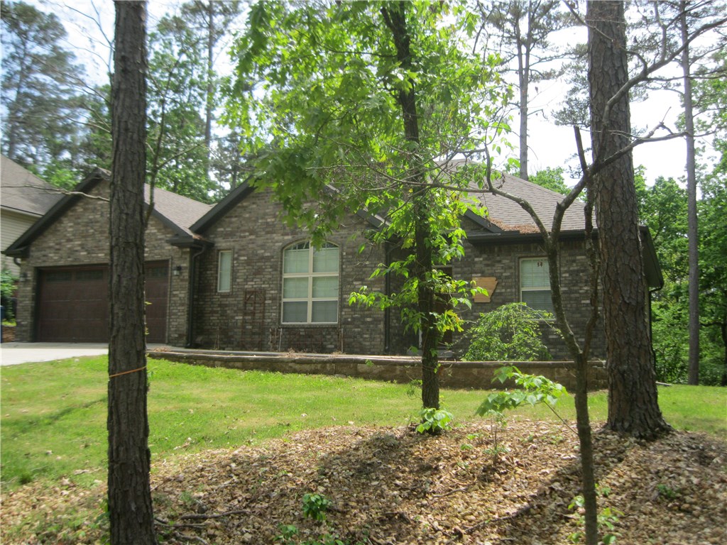 Gorgeous home in the Oxford Subdivision. Features include 3 bedrooms, 2 full baths. Master offers his/her sinks, walk in showing and Jacuzzi tub. Granite counter tops, over sized laundry room. Enjoy the covered deck overlooking wooded area.