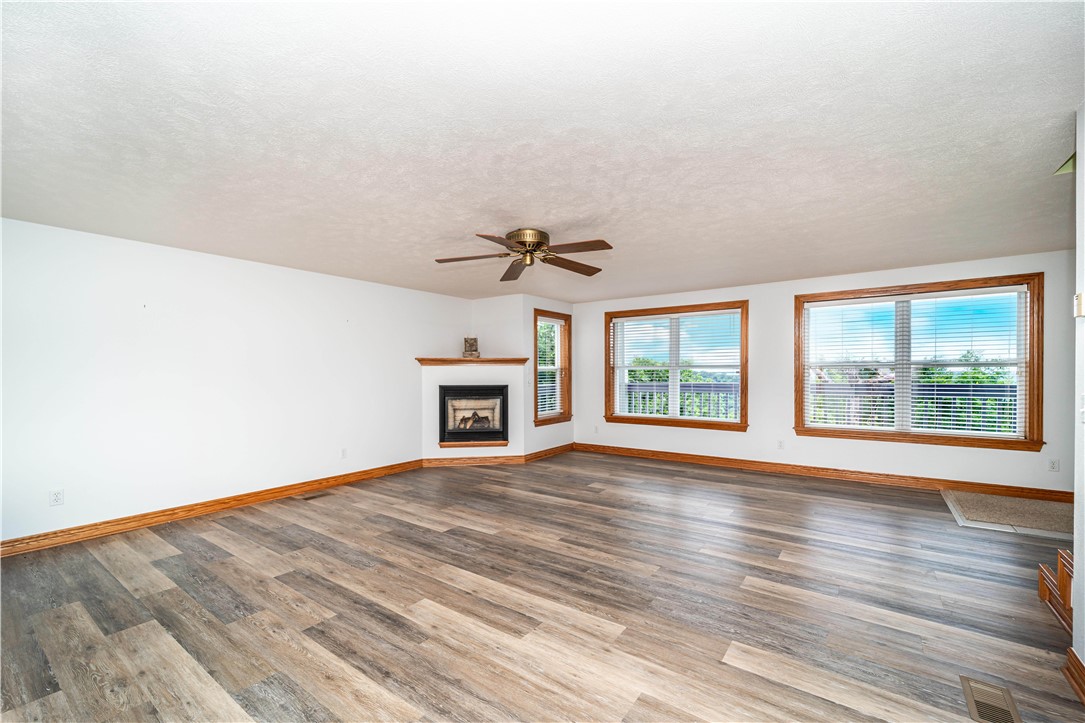 Unit 9 Holiday Island - Residential