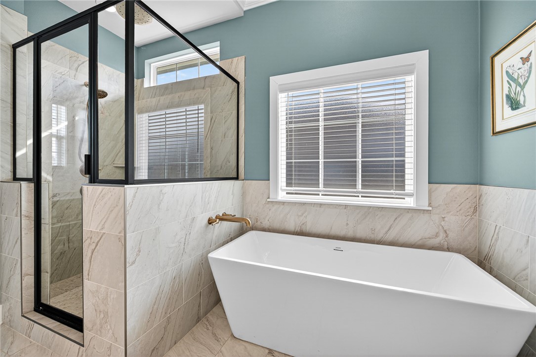 Crescent View Rogers - Residential