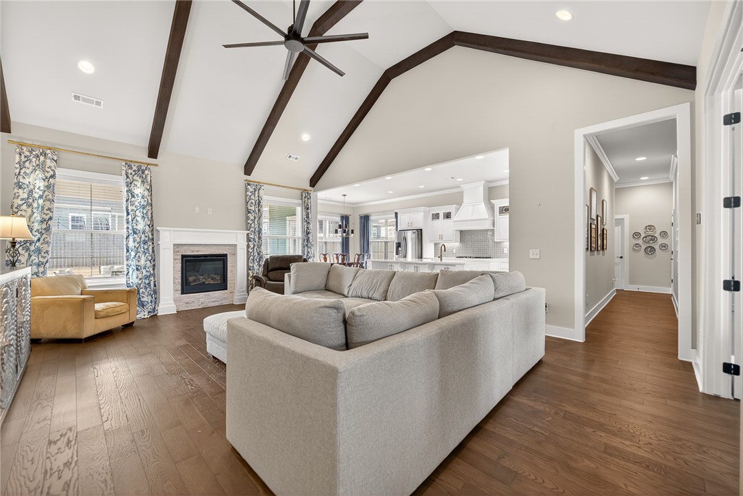 Crescent View Rogers - Residential