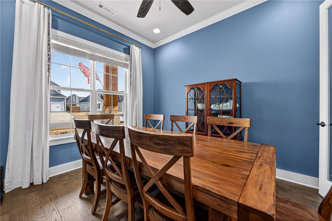 Crescent View Rogers - Residential