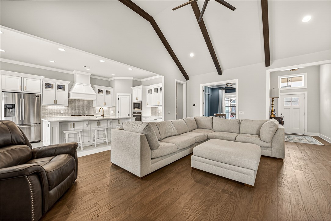 Crescent View Rogers - Residential