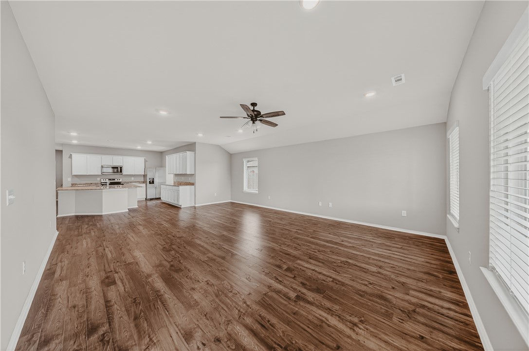 Pioneer Woods Sub Ph 4 Gentry - Residential