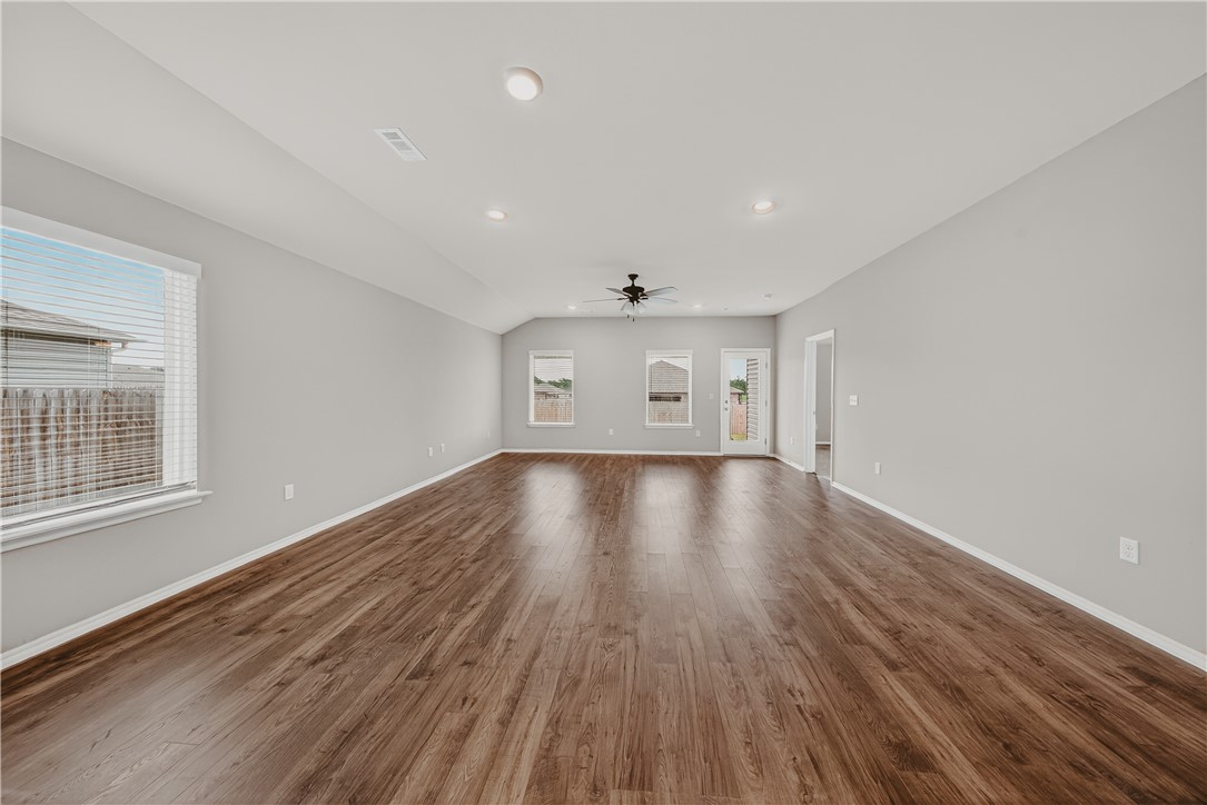 Pioneer Woods Sub Ph 4 Gentry - Residential