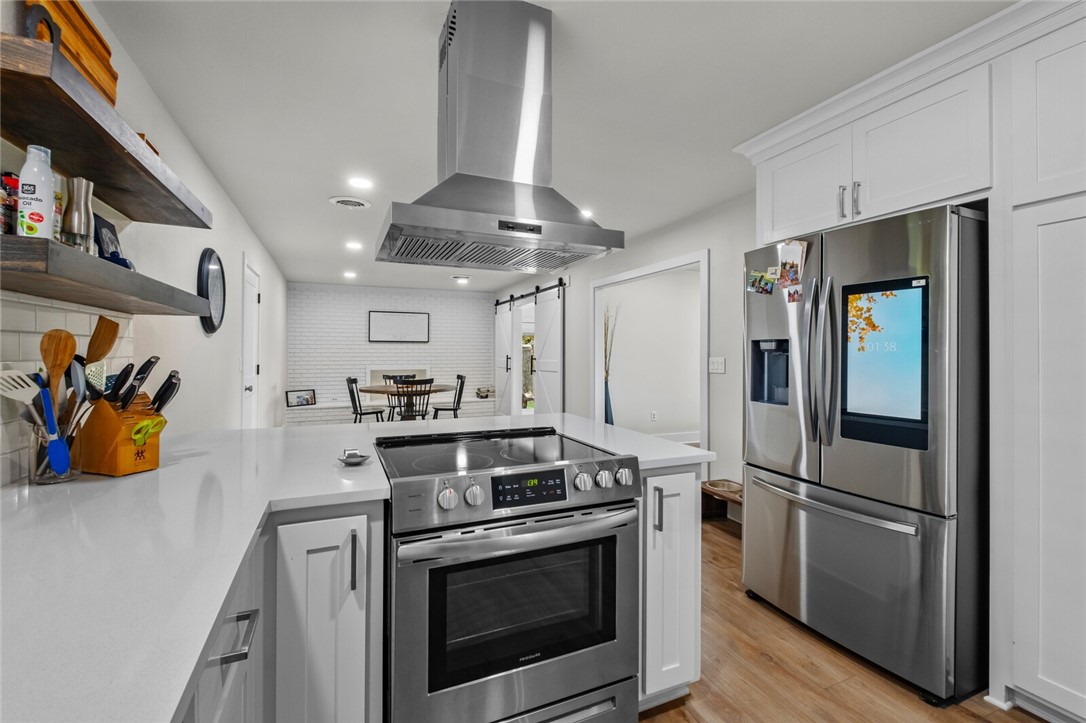 Sundown Sub Rogers - Residential