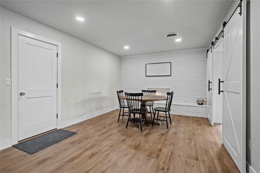 Sundown Sub Rogers - Residential