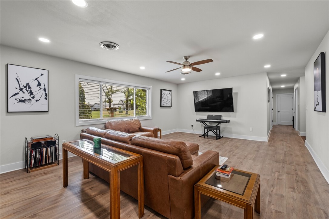 Sundown Sub Rogers - Residential