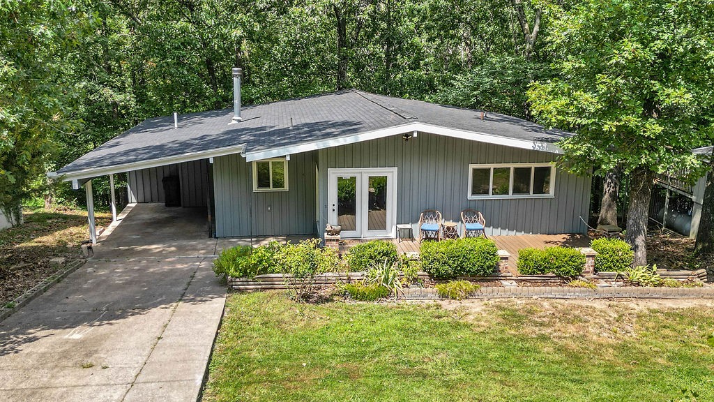 This move-in ready Bella Vista home has been thoughtfully remodeled from top to bottom with countless updates for peace of mind and comfort. Major improvements include a new roof, paint, flooring, trim, and doors throughout, plus all-new plumbing, electrical, and LED disc lighting.
Enjoy the convenience of brand-new appliances, a washer and dryer included, and a highly efficient hybrid heat system with propane backup. Additional big-ticket updates include a new HVAC system, new hot water heater, and fresh finishes in every room.
The lower level adds 365 sq. ft. of fully finished living space with a private exterior entrance and a full bathroomāperfect as a guest suite, second living area, home office, man cave, or she shed. The 205 sq ft wood shop downstairs includes a separate entrance and window unit AC.
With all these upgrades already complete, this home is truly turnkey and ready for you to move in and enjoy the Bella Vista lifestyle.