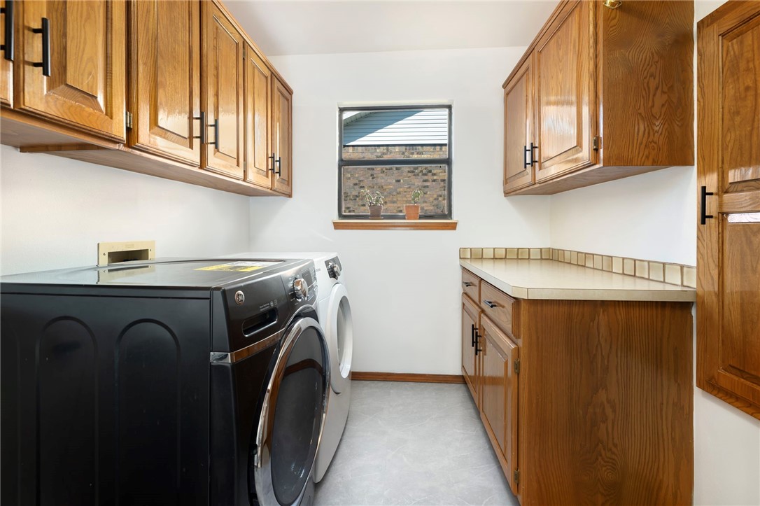 Campbells Countrywood Estate Rogers - Residential