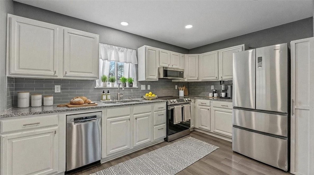 Avondale Sub 1 Bvv - Residential Lease