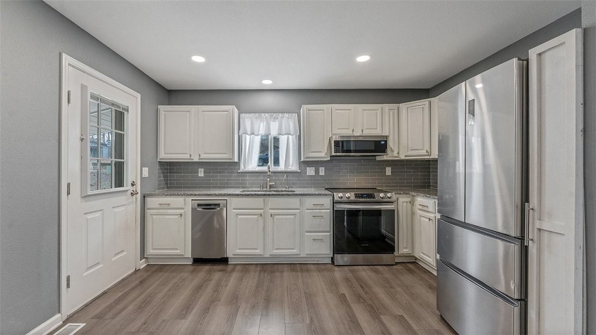 Avondale Sub 1 Bvv - Residential Lease