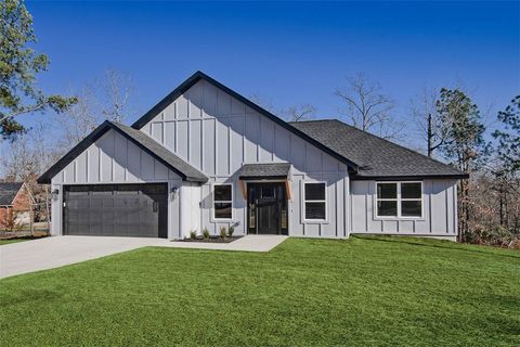 Photo of 1 Ryan Lane, Bella Vista, AR 72715 (MLS # 1331302)