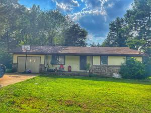 Cute and cozy home on the outskirts of Russellville. This home features 3 bedroom, 1.5 bathrooms, and a large bonus room. The backyard has a nice deck and is fully fenced. This would be a great investment home with a tenant already in place! ATTENTION agents see private remarks