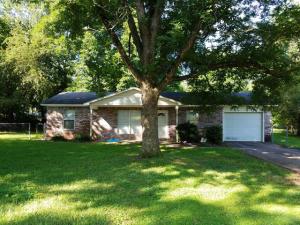 Don't miss out on this charming Heather Estates single-story brick home nestled among the trees on a cul-de-sac. This bright 3 bedroom 1 and half bath home features vaulted ceilings in living room, dining room and kitchen. With a split bedroom floor plan the main bedroom is spacious with privacy. Call for a showing today!
