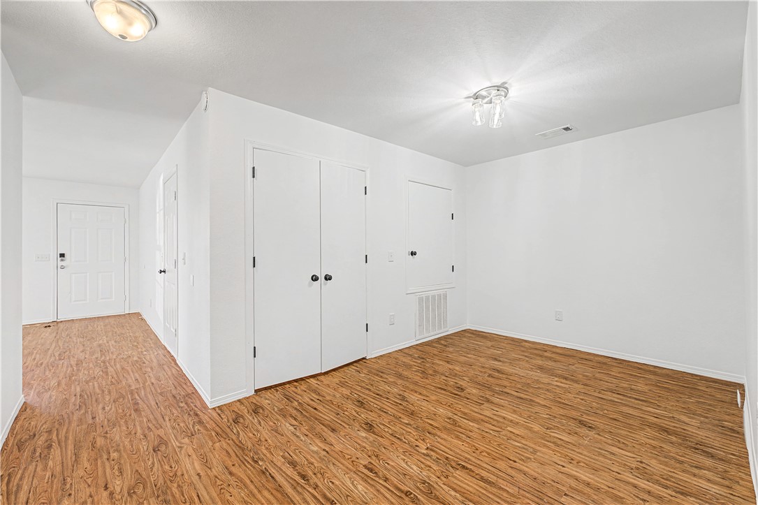 CARRIAGE SQUARE COURT HPR-BENTONVILLE - Residential