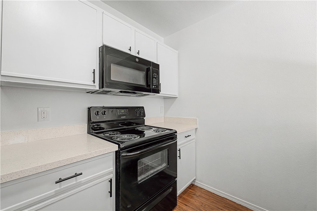 CARRIAGE SQUARE COURT HPR-BENTONVILLE - Residential