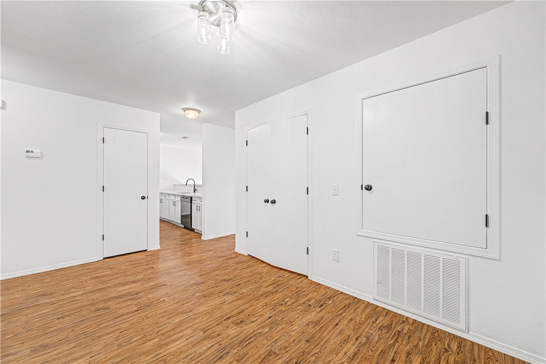 CARRIAGE SQUARE COURT HPR-BENTONVILLE - Residential