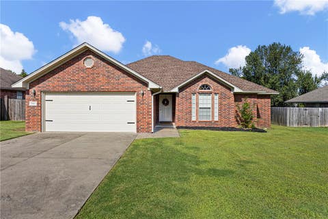 Photo of 3967 Shiloh Manor Drive, Russellville, AR 72802 (MLS # 1359558)