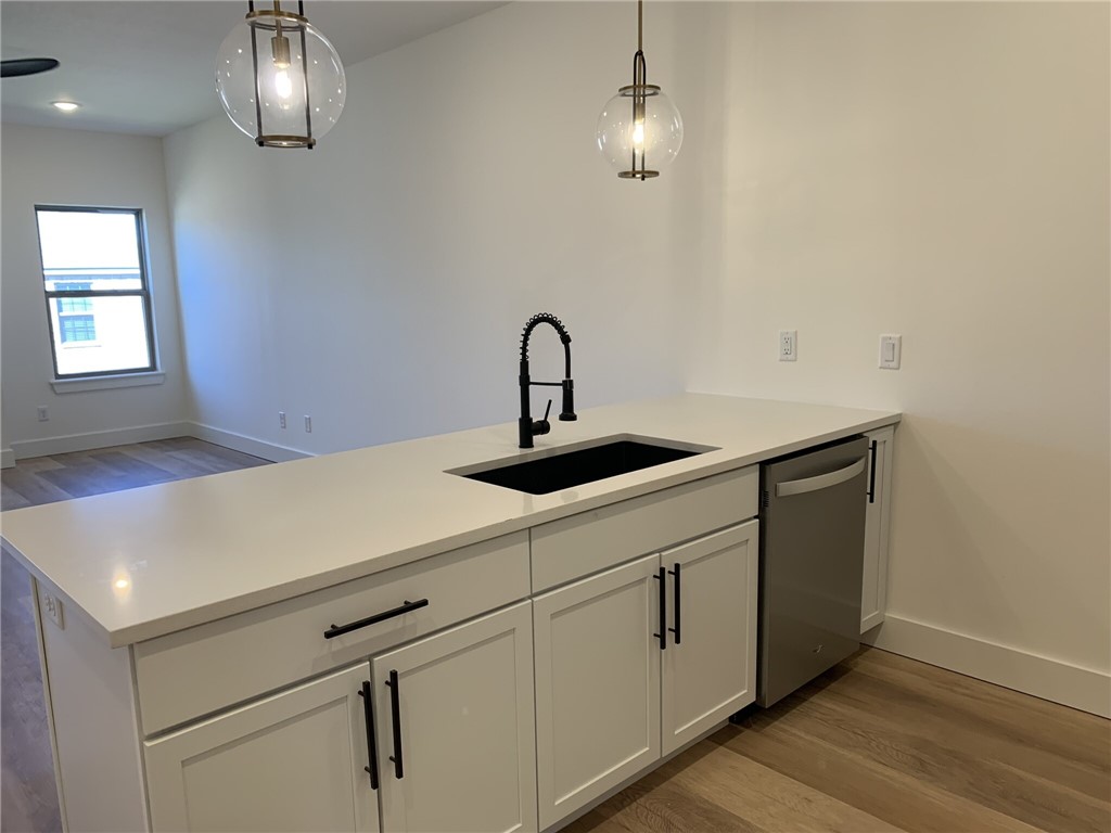 Livingston Square - Residential Lease