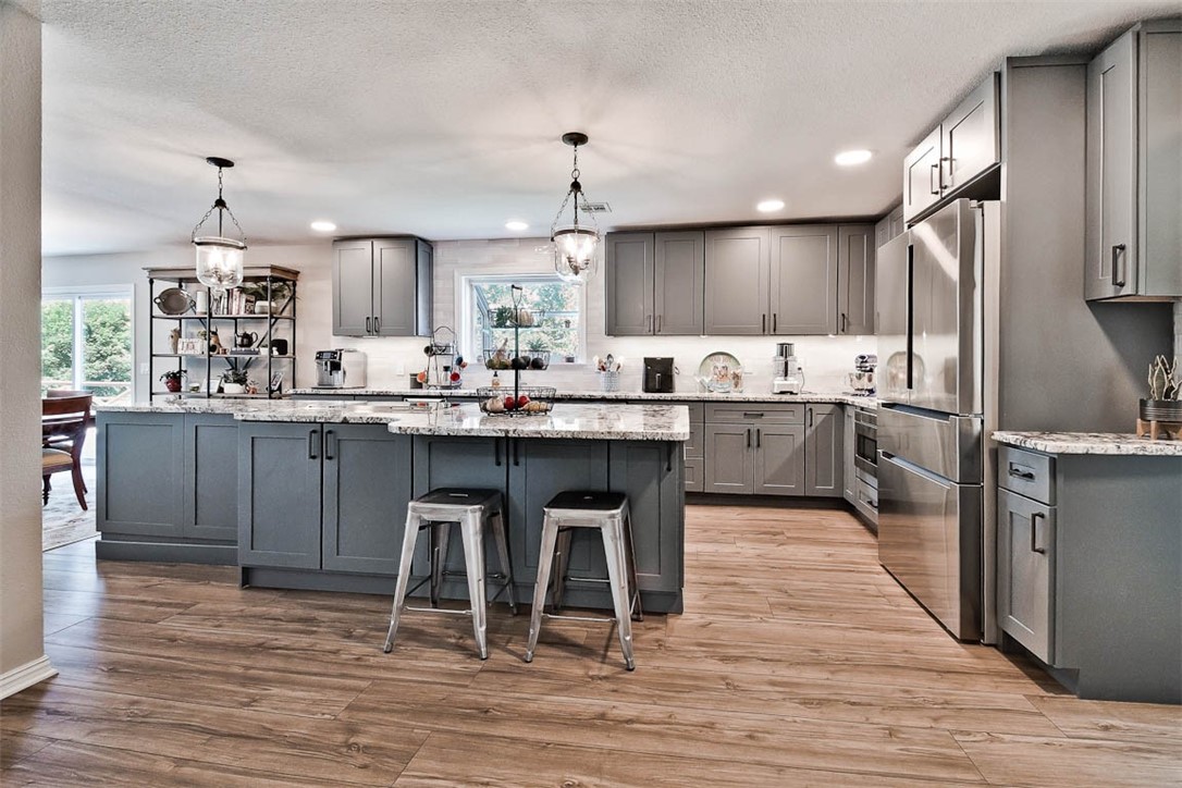 Chattin Valle Sub Cave Spgs - Residential