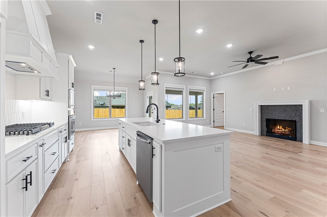 Hillcrest - Residential