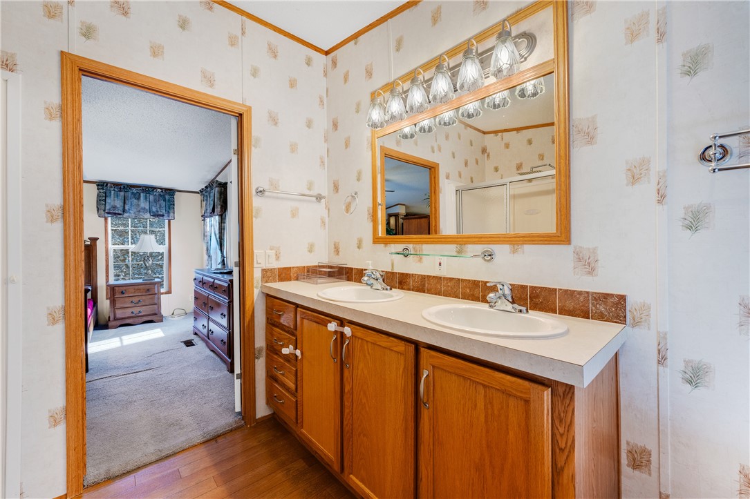 Unit 1 Holiday Island - Residential