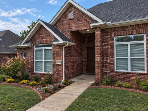 Photo of 3750 W River Bend Drive, Fayetteville, AR 72704 (MLS # 1365963)