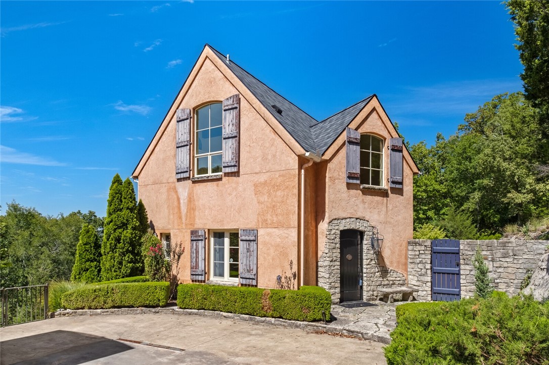 Bluff Shores - Residential