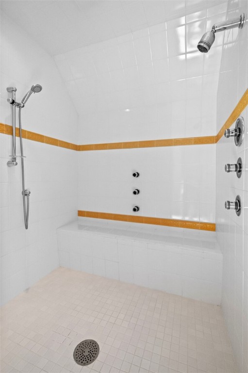 Bluff Shores - Residential