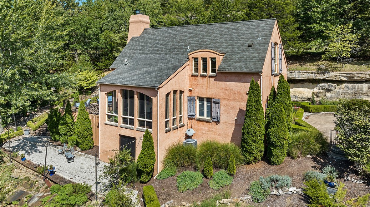 Bluff Shores - Residential