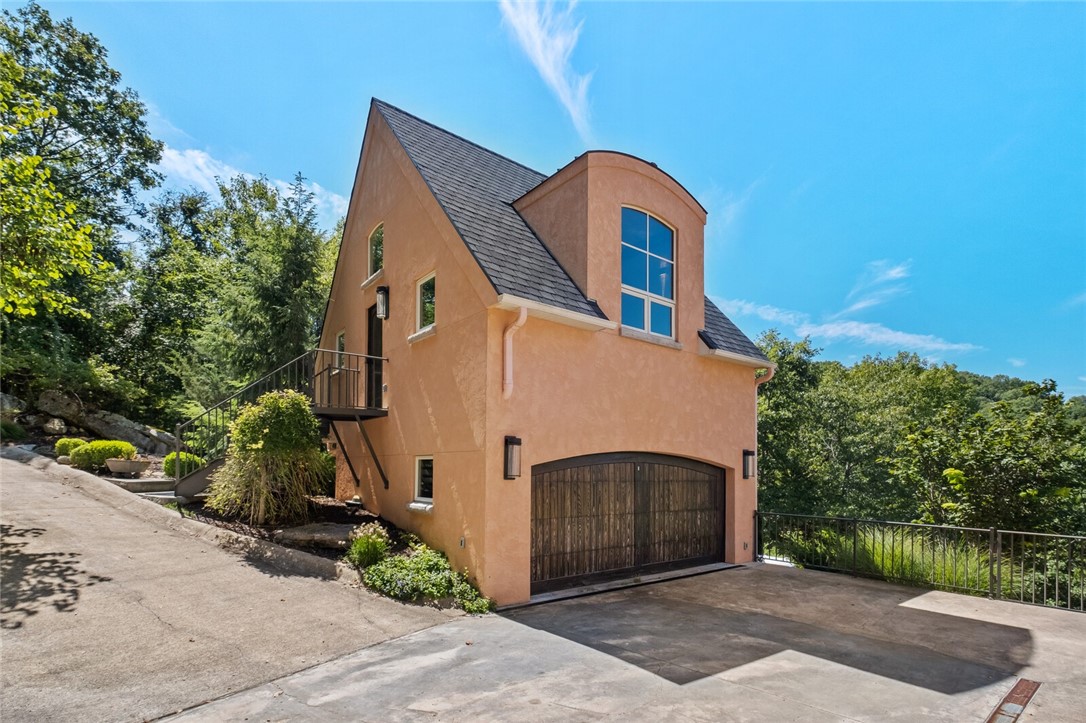 Bluff Shores - Residential