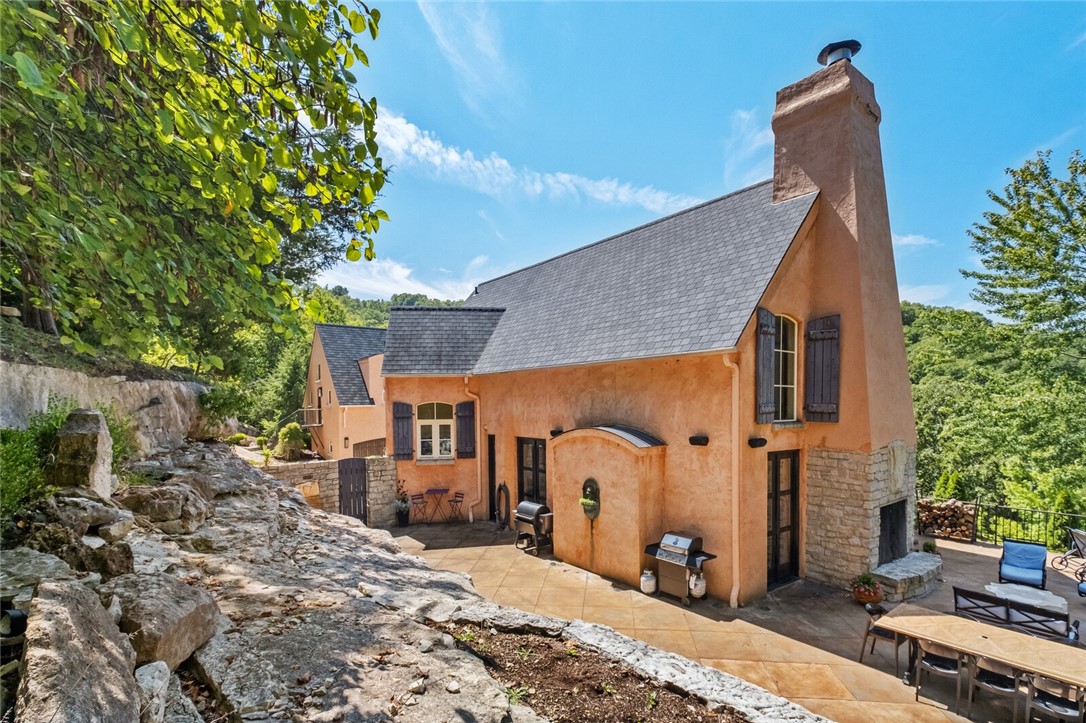 Bluff Shores - Residential