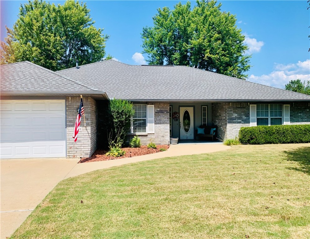Nice 3 bed, 2 bath home in the Hardwood Heights Subdivision. Features include a brick fireplace, a breakfast nook, formal dining room, large kitchen with tons of cabinet space, a master suite with a Jacuzzi tub and walk-in shower and walk-in closet. The backyard has a beautiful porch, a fire pit, storage shed, and is surrounded by a privacy fence. Paint, flooring, and kitchen appliances are only a year old.