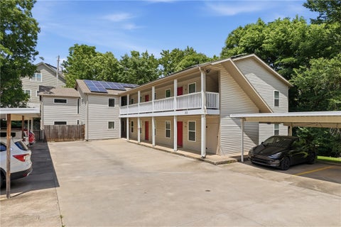 Photo of 938 W Cleveland Street 205 #205, Fayetteville, AR 72701 (MLS # 1360096)
