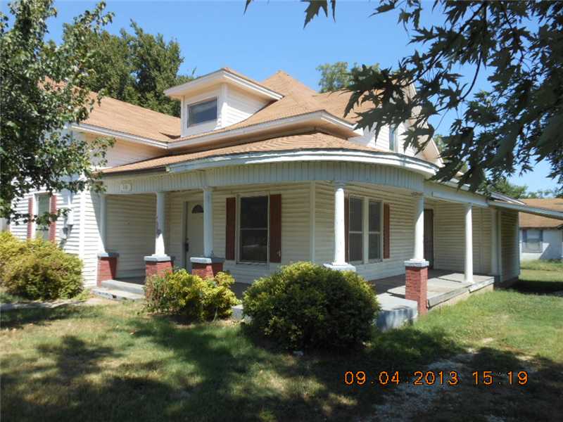 LOT OF SQUARE FOOTAGE FOR THE MONEY , THIS HOME NEEDS SOME TLC. IT HAS UPGRADED BREAKER BOX WITH CENTRAL HEAT AND AIR. LARGE ROOM UP STAIRS THAT COULD BE THIRD BEDROOM.LARGE YARD IS ALL FENCED. LOW MAINTANCE EXTERIOR. SMALL HOUSE IN BACK WILL BE REMOVED