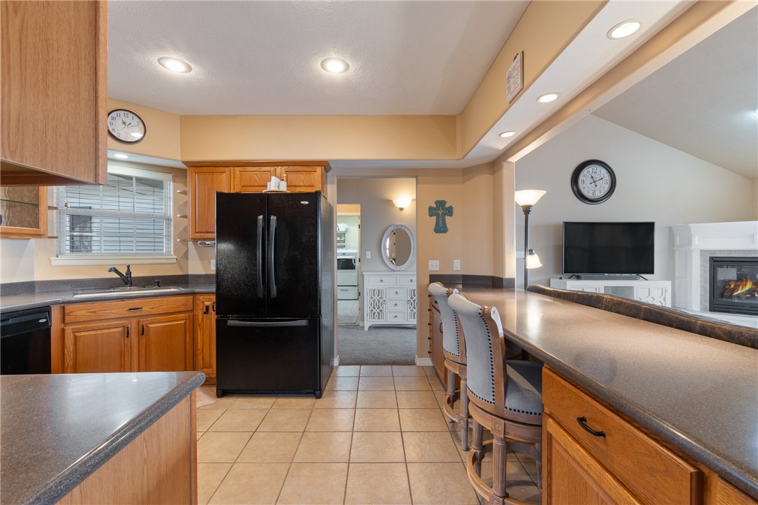 Unit 6 Holiday Island - Residential