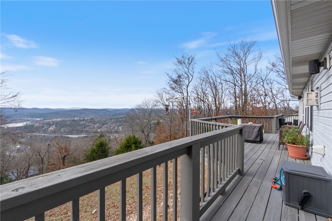 Unit 6 Holiday Island - Residential