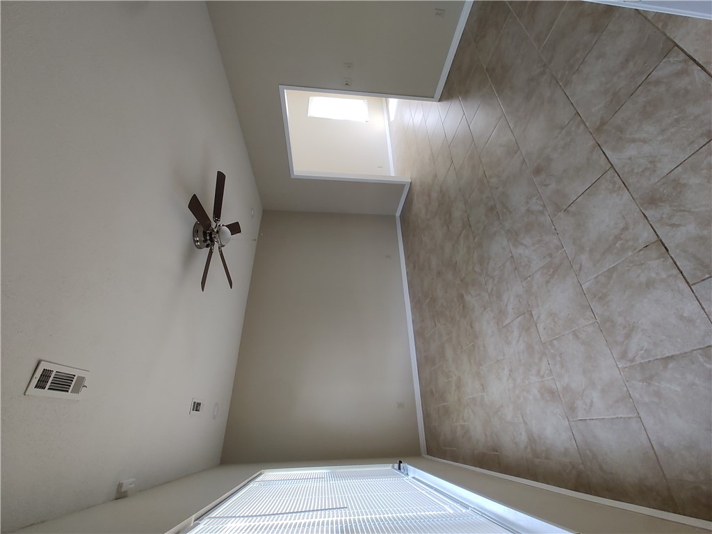 Crossover Heights Ph I - Residential