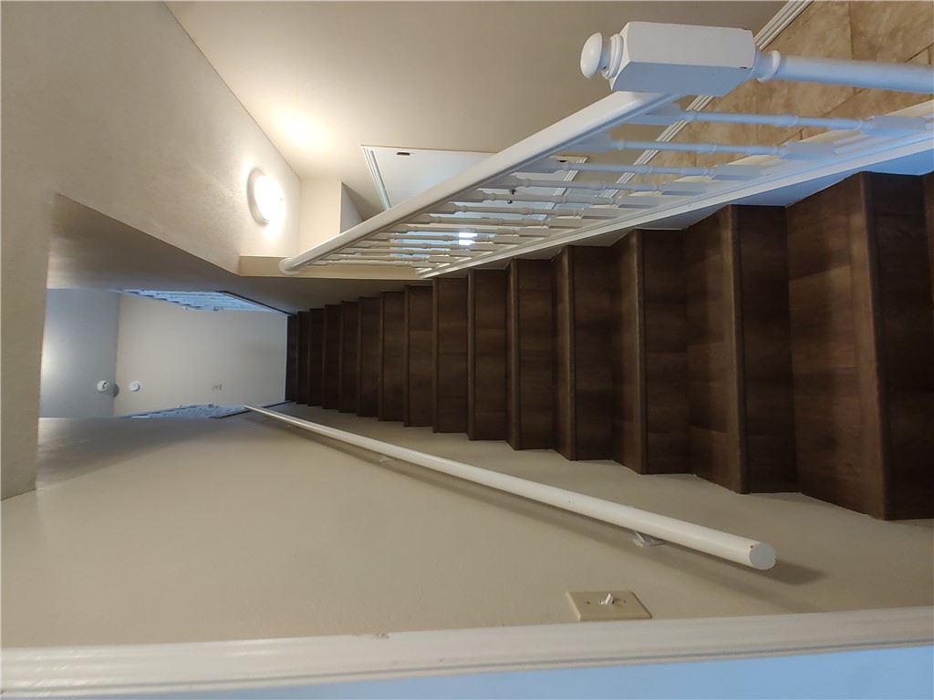 Crossover Heights Ph I - Residential