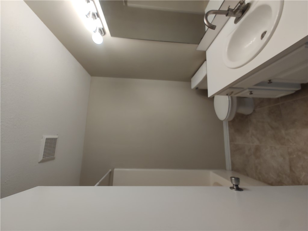 Crossover Heights Ph I - Residential