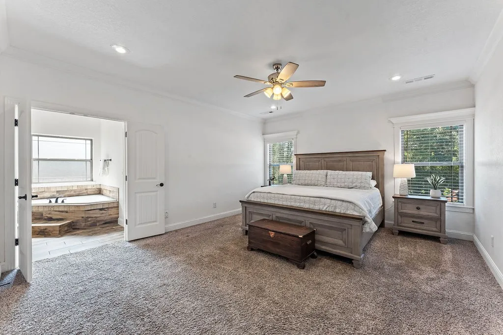 Bella Vista, Arkansas 72714, United States, 3 Bedrooms Bedrooms, ,3 BathroomsBathrooms,Residential,Active,225251