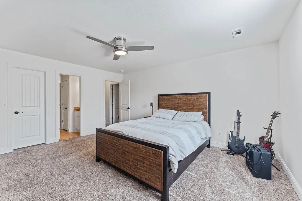 Bella Vista, Arkansas 72714, United States, 3 Bedrooms Bedrooms, ,3 BathroomsBathrooms,Residential,Active,225251