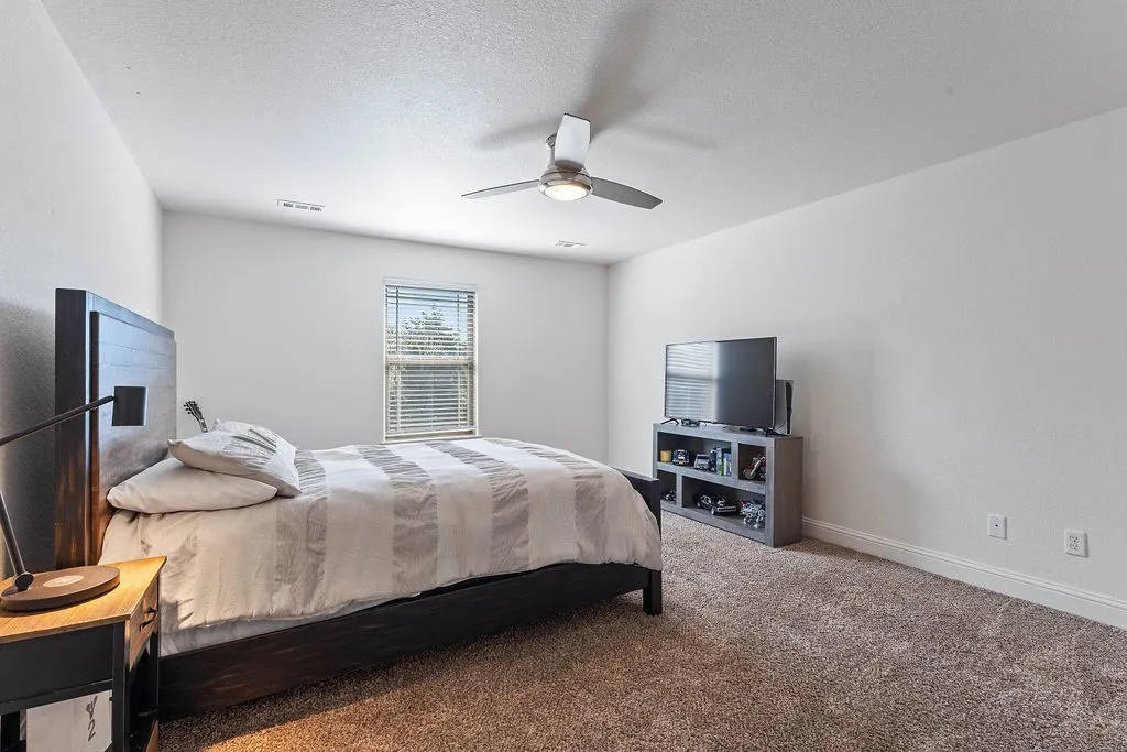 Bella Vista, Arkansas 72714, United States, 3 Bedrooms Bedrooms, ,3 BathroomsBathrooms,Residential,Active,225251