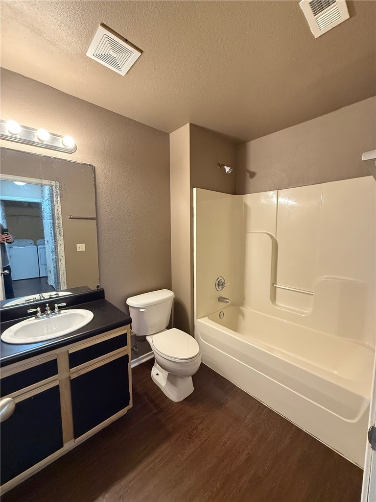 EVINS FARM - Residential Lease