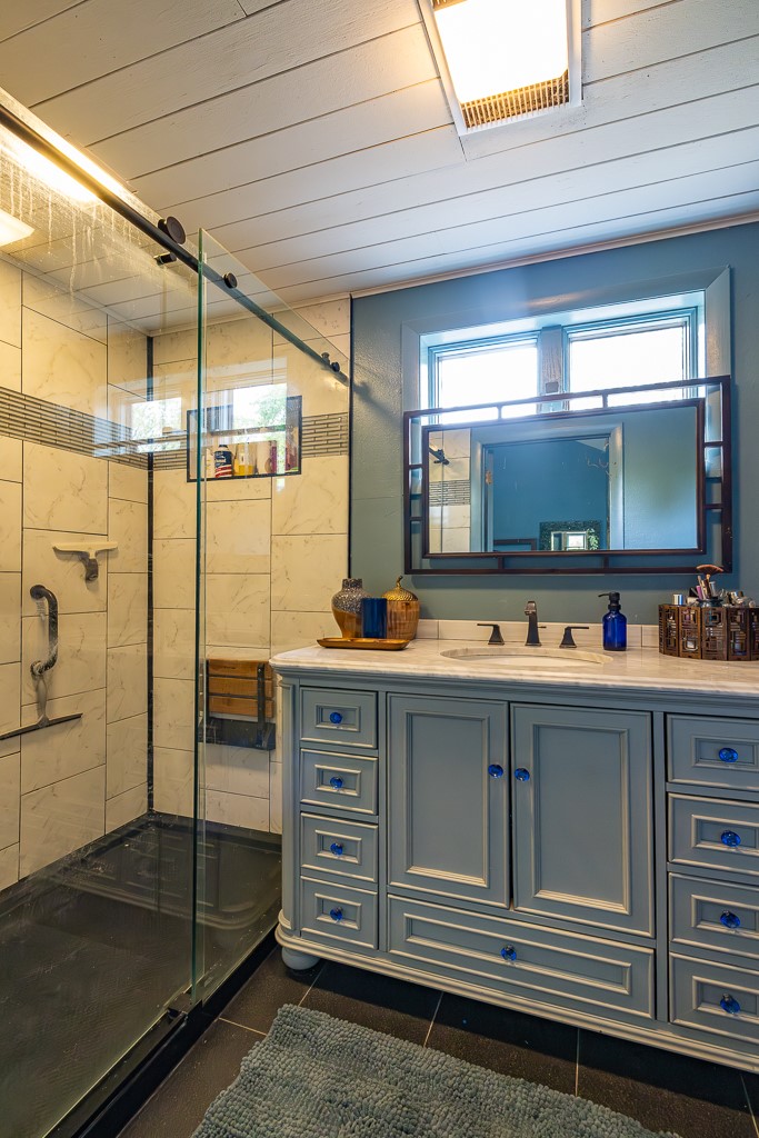 Shady Cove Sub - Residential