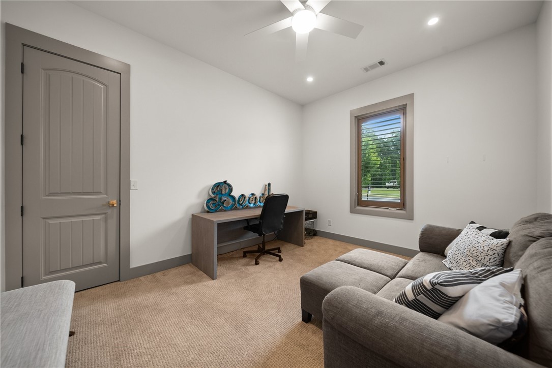 Oak Tree Centerton - Residential