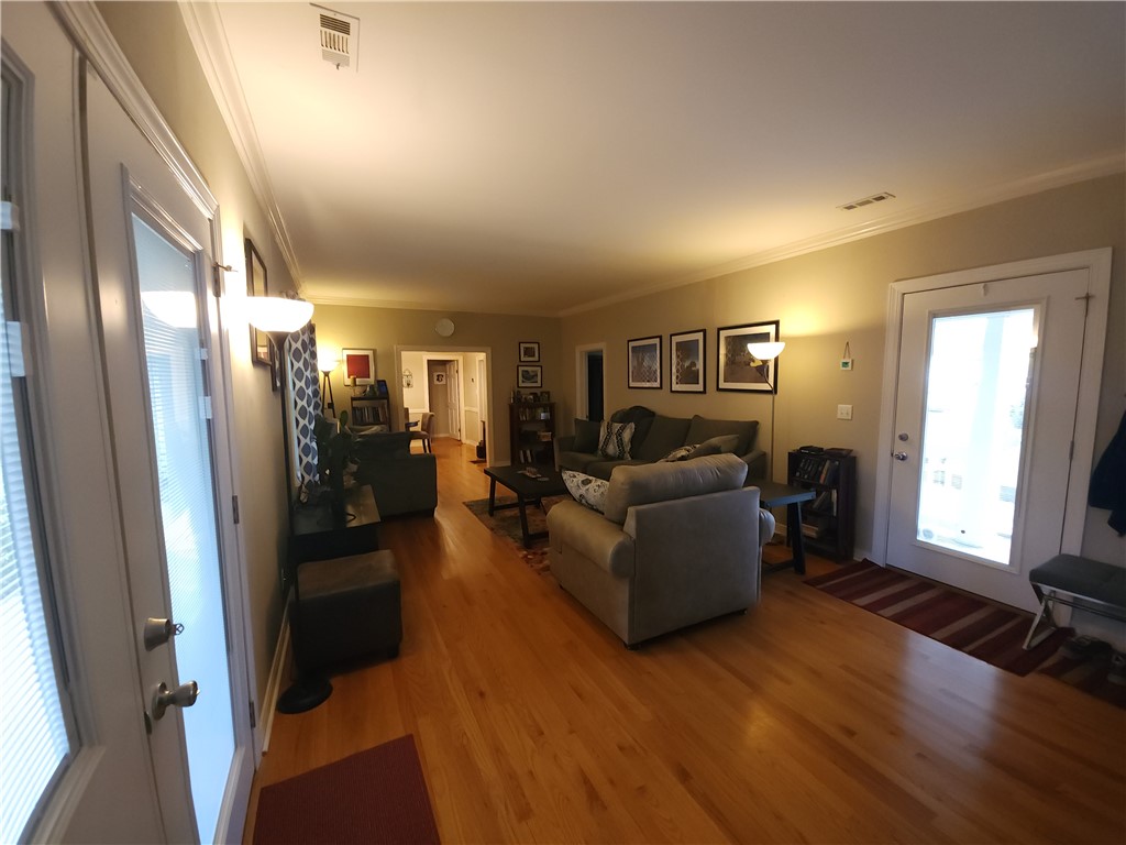 Rosewood Heights - Residential Lease